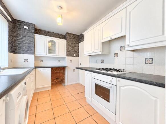 Parklands Court, Arrowe Park, Wirral, CH49 photo 3
