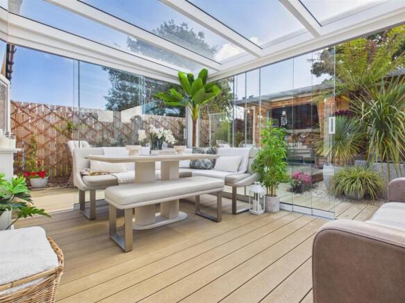 Garden room:
