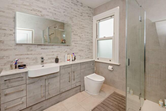 PG Showerroom.jpg