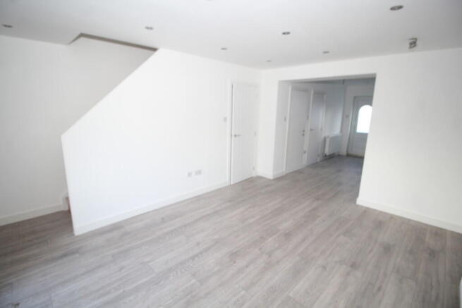 3 bed Terraced for sale Image 5