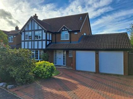 Bishops Way, Four Oaks, Sutton Coldfield, B74