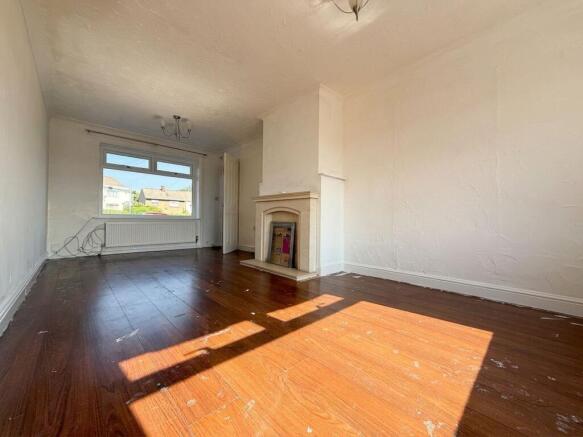 3 bed Semi-Detached to rent Image 4