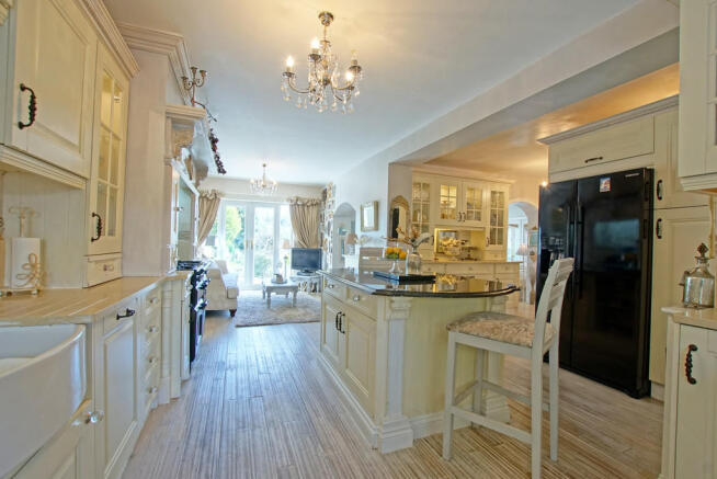 Kitchen/Dining/Fa...