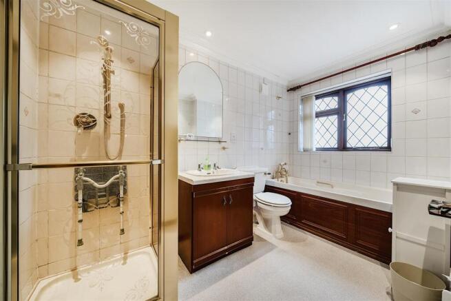 4 Witherley Road, Atherstone