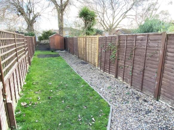 56 Edgell Road - Gdn
