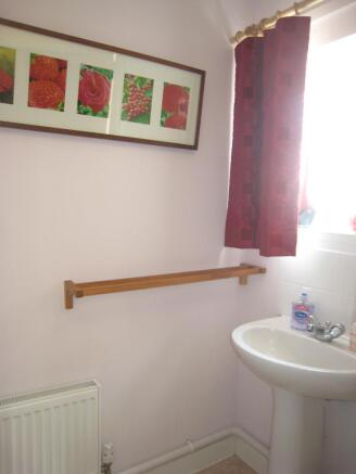 Cloakroom/wc