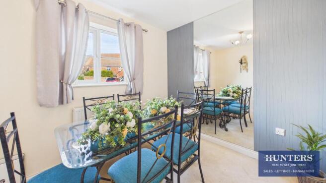 Dining Room/Bedroom 4