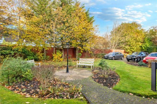 2 bed Apartment for sale Image 8