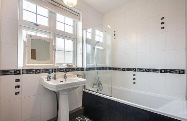 3 bed Detached for sale Image 6