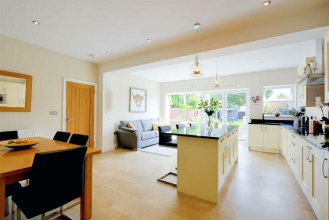 Dining/Living Kitchen