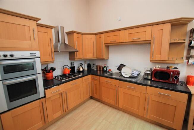 kitchen 3.jpg