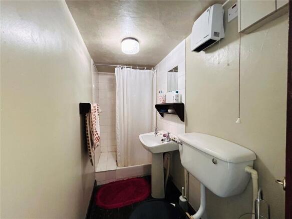 2 bed Terraced for sale Image 7