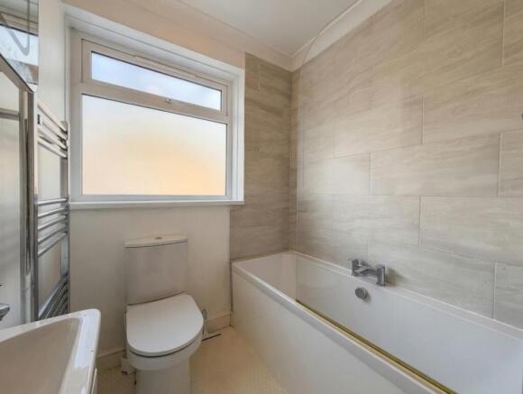 2 bed Bungalow for sale Image 11