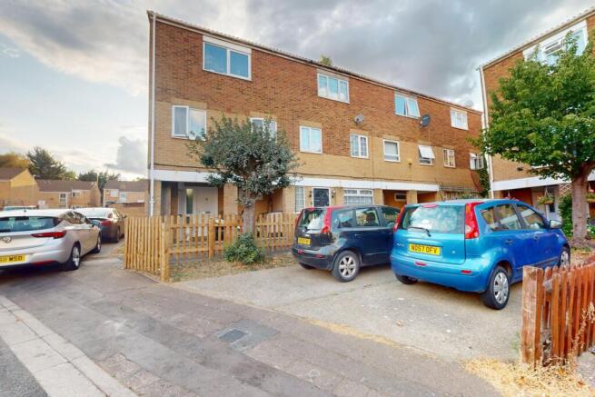 37 Gainsborough Road, Hayes, UB4 8NY