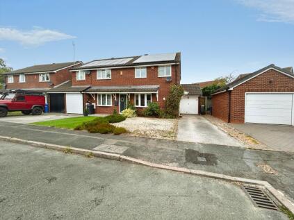 Goodwood Close, Stretton, Burton-on-Trent, DE13
