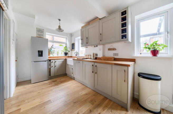 ed59fba5-2761-434...