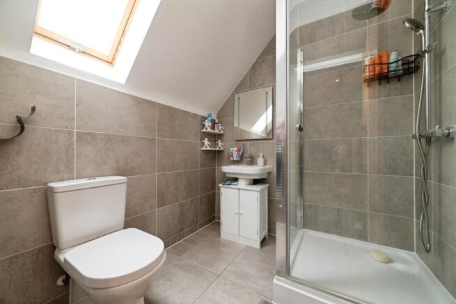 4 bed Semi-Detached for sale Image 10