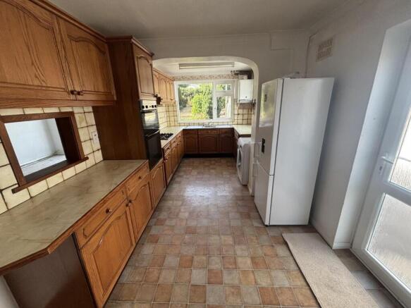 Kitchen LC.jpg