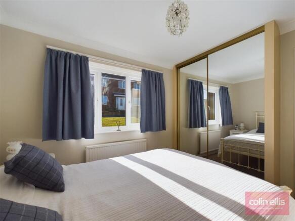 2 bed Detached Bungalow for sale Image 12