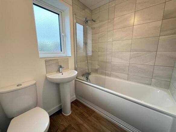 Family Bathroom.jpg