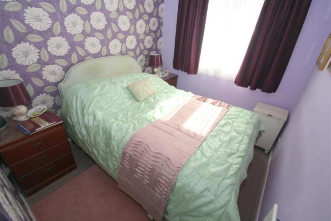 Bedroom 2.JPG