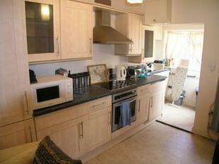 LIVING KITCHEN