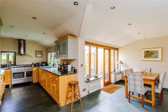 Kitchen/Breakfast