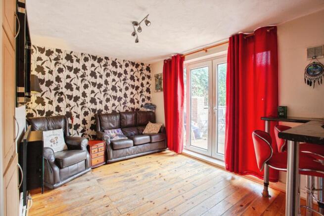 3 bed Semi-Detached for sale Image 6