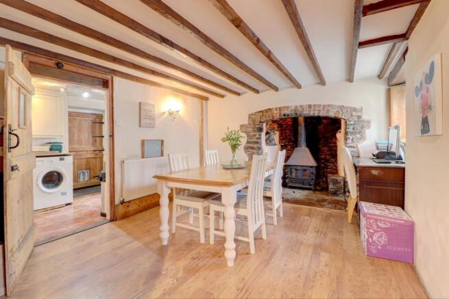 Dining room.jpg