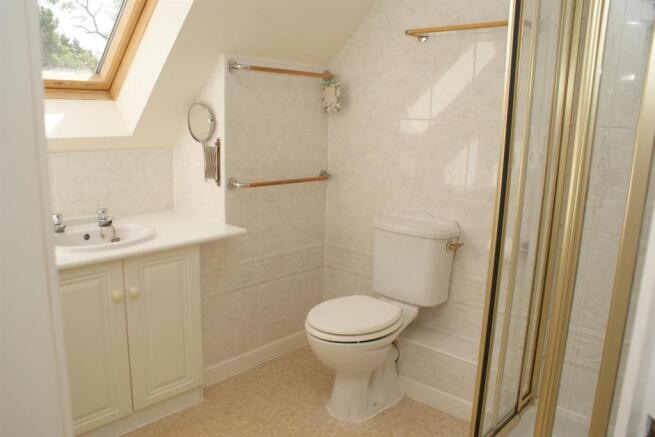En Suite 2.JPG