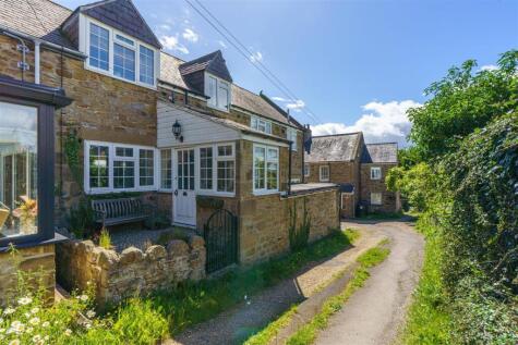 Crown & Anchor Cottages, Horsley, NE15