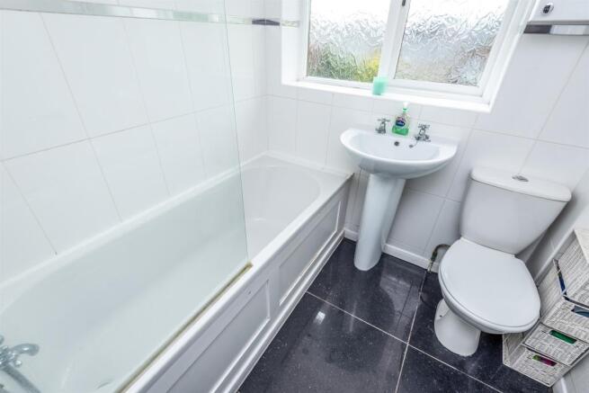 Family Bathroom: