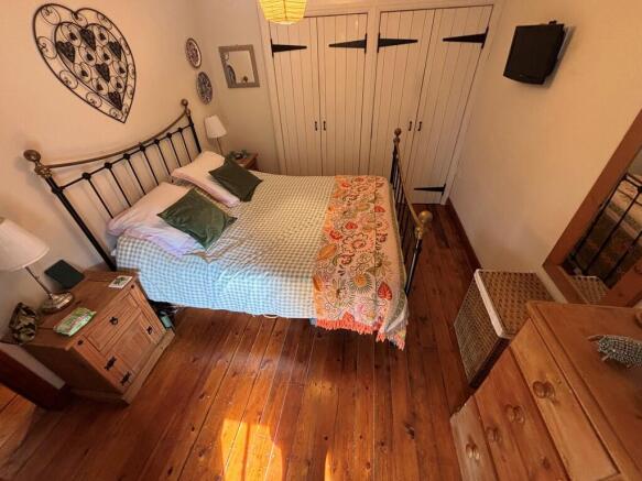 3 bed Barn Conversion for sale Image 9