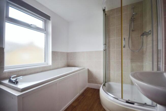 Cheriton bathroom...