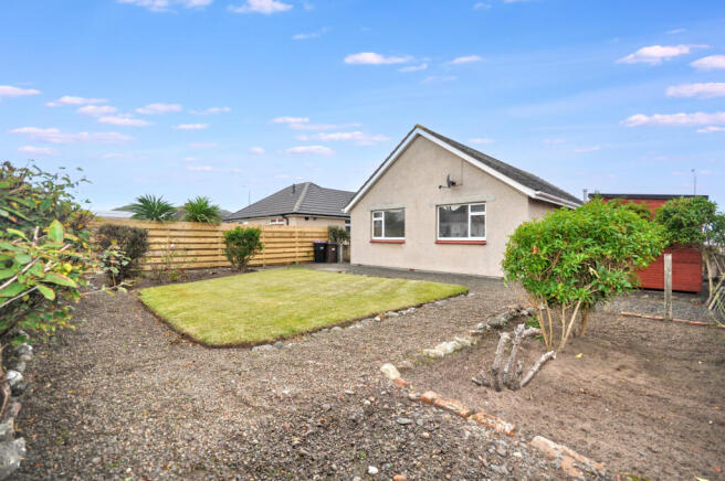13 Edmiston Drive, Girvan, South Ayrshire KA26 0AP photo 4
