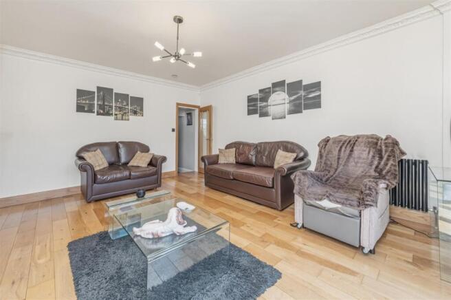 4 bed Terraced for sale Image 6
