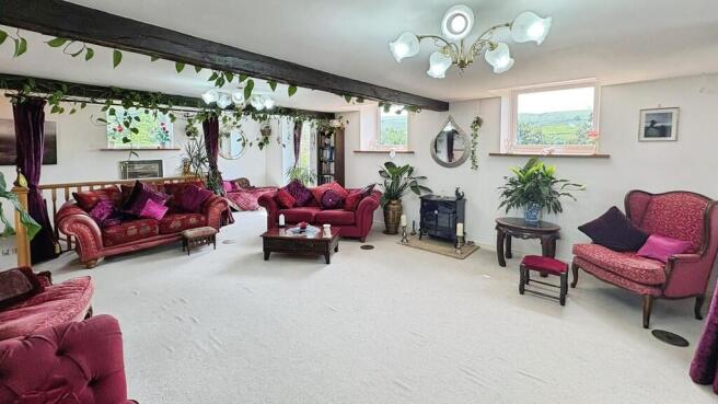 5 bed Barn Conversion for sale Image 6