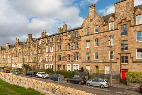 9 2F2 Royal Park Terrace, Edinburgh, EH8 8JD