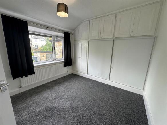 3 bed Semi-Detached to rent Image 11