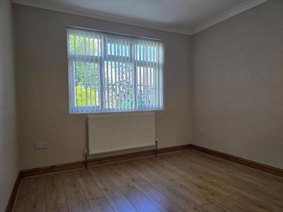3 bed Semi-Detached for sale Image 4