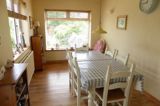 DINING/ FAMILY ROOM