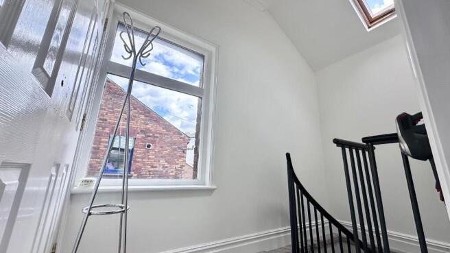 2 bed Semi-Detached for sale Image 12