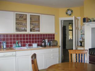 KITCHEN-1