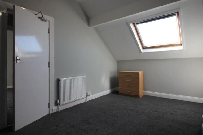 6 bed House to rent Image 11