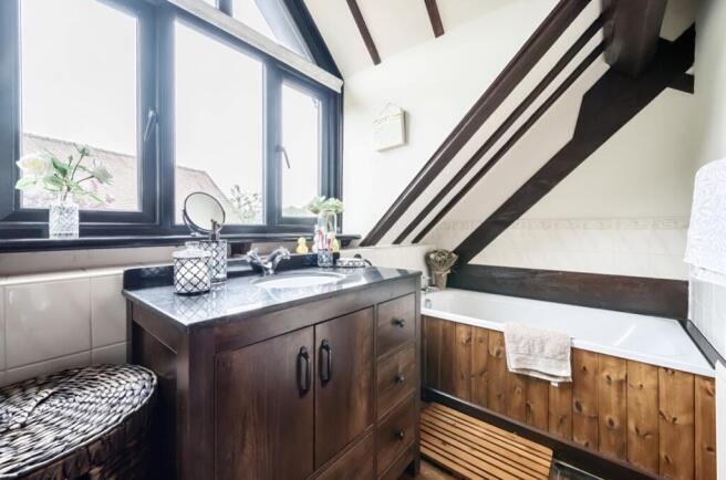 En Suite Bathroom