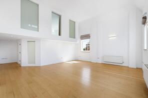 20, Victorian Heights, Thackeray Road, London SW8 3TD