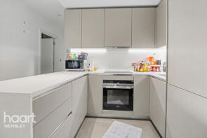 81, 2 Pienna Apartments, Elvin Gardens, Wembley HA9 0GP