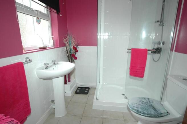 GF SHOWER ROOM