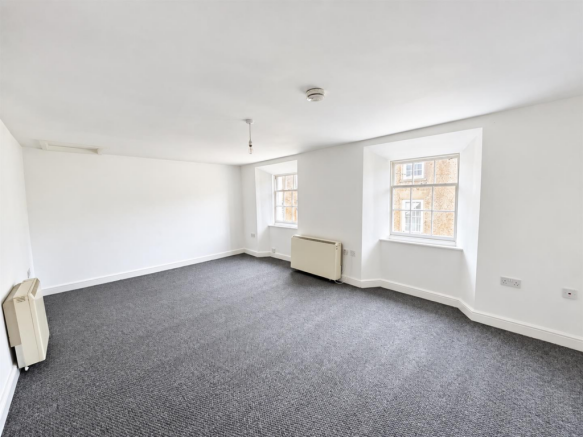 Living Room (1/2)