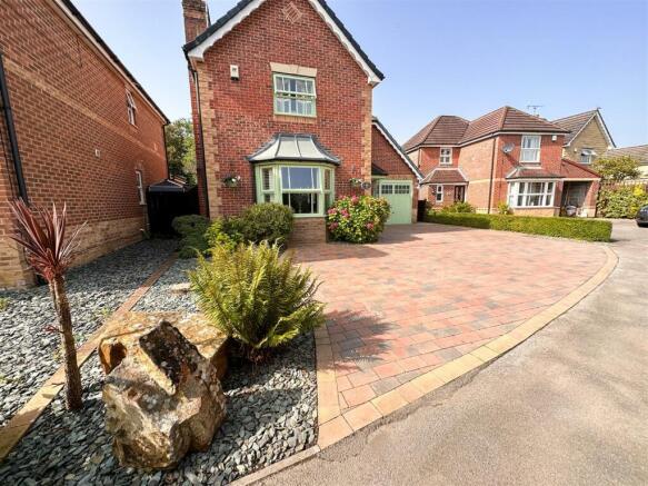 Front garden.jpg